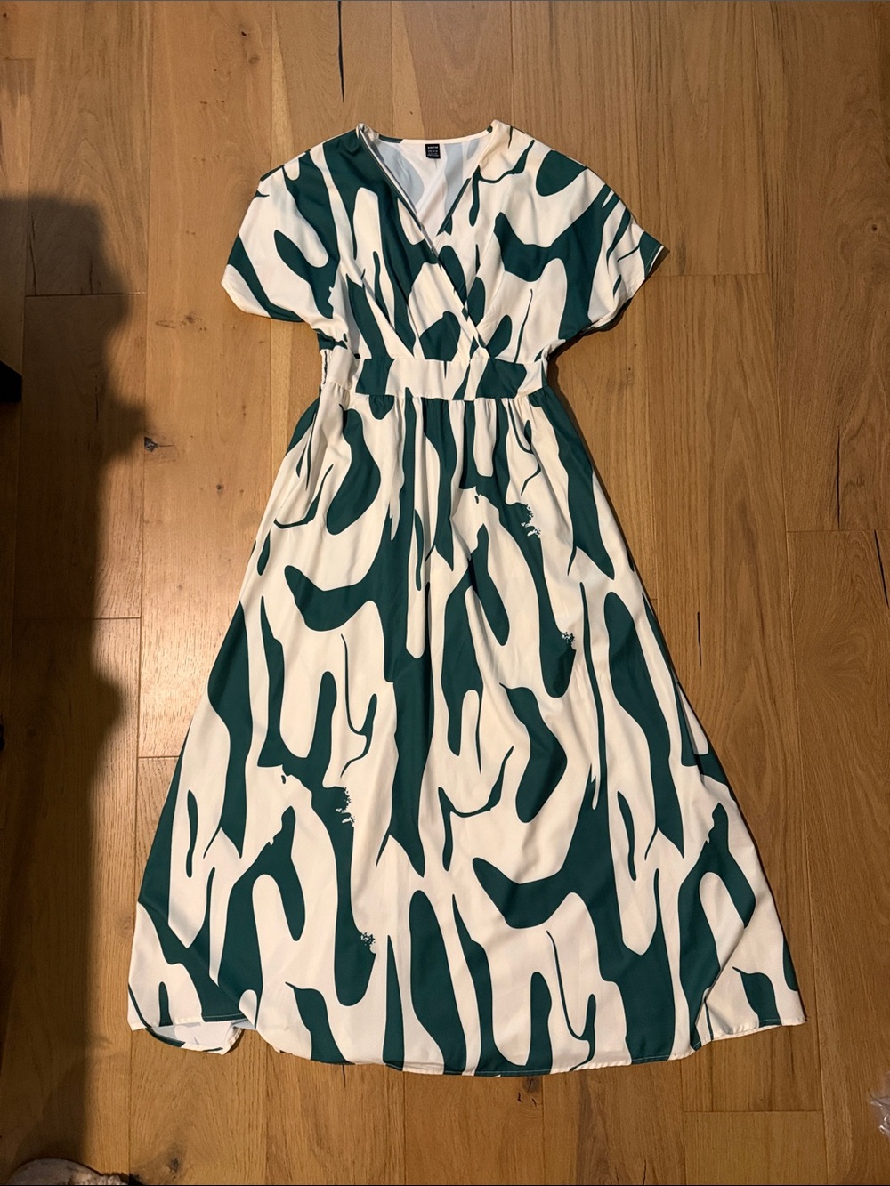 SHEIN Green & White Abstract Maxi Dress